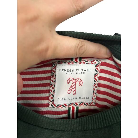 Christmas Denim & Flower Ricky Singh Sweatshirt L Green Teddy Bear - Picture 4 of 8